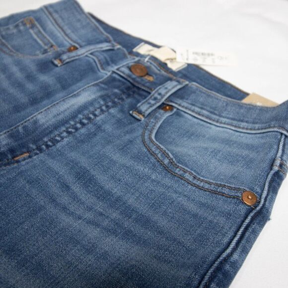 11" High-Rise Skinny Jeans in Layne Wash - Picture 7 of 12